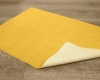 żółty dywanik